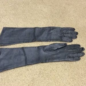 Vintage Leather ladies gloves. Two pair!